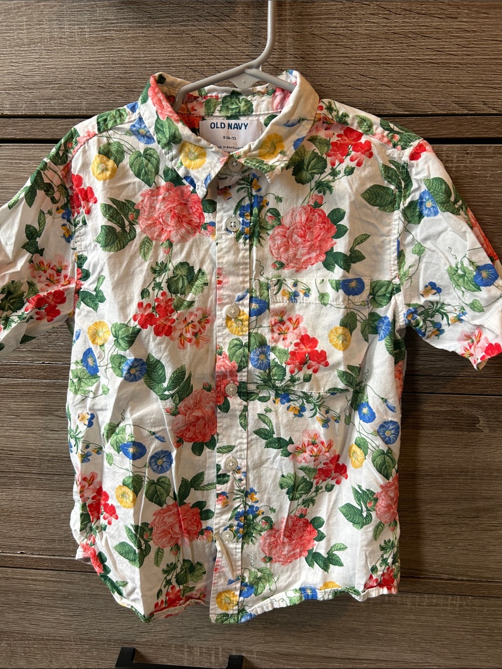 Old Navy White Floral Short-Sleeve Button-Down